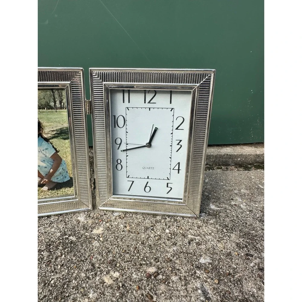 Vintage Silver Tone Double Photo Frame and Quartz Clock‎ Tabletop Decor